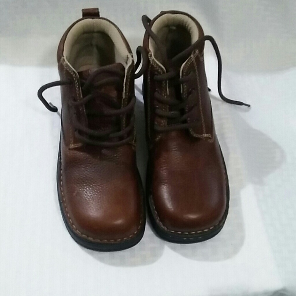 Natural Relections Brown Leather Hiking Shoes